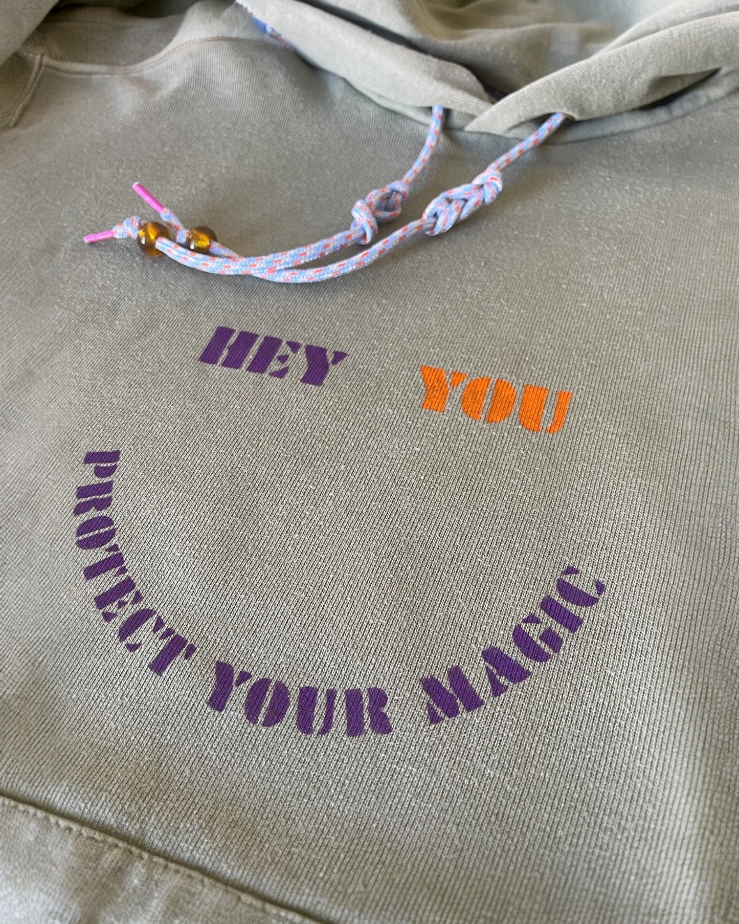 PROTECT YOUR MAGIC hoodie vintage M