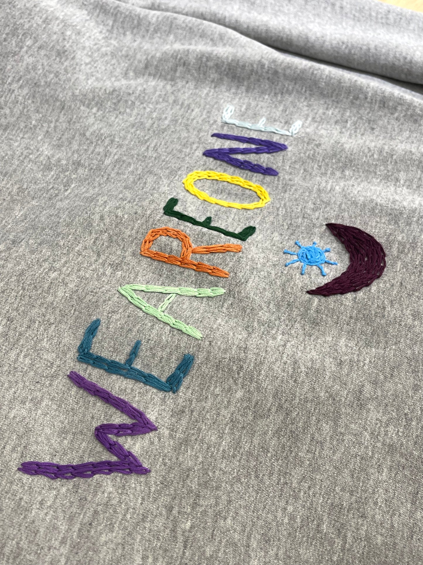 Sweat Vintage Brodé Mantra « WE ARE ONE » bis L/XL