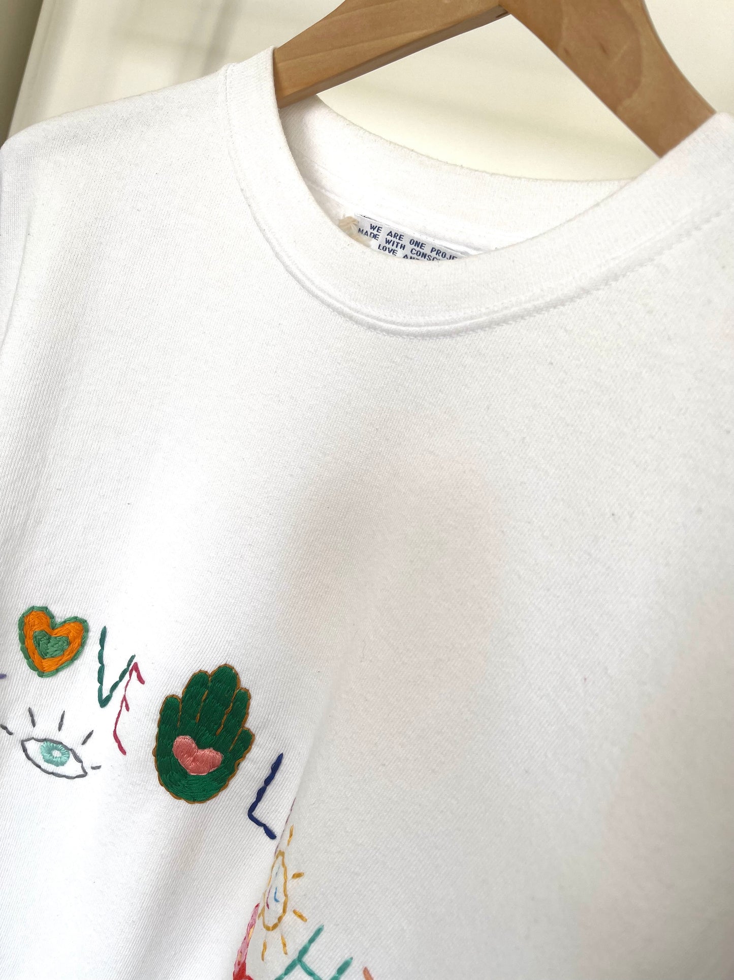 Sweat Vintage Brodé Mantra "Love&Light"