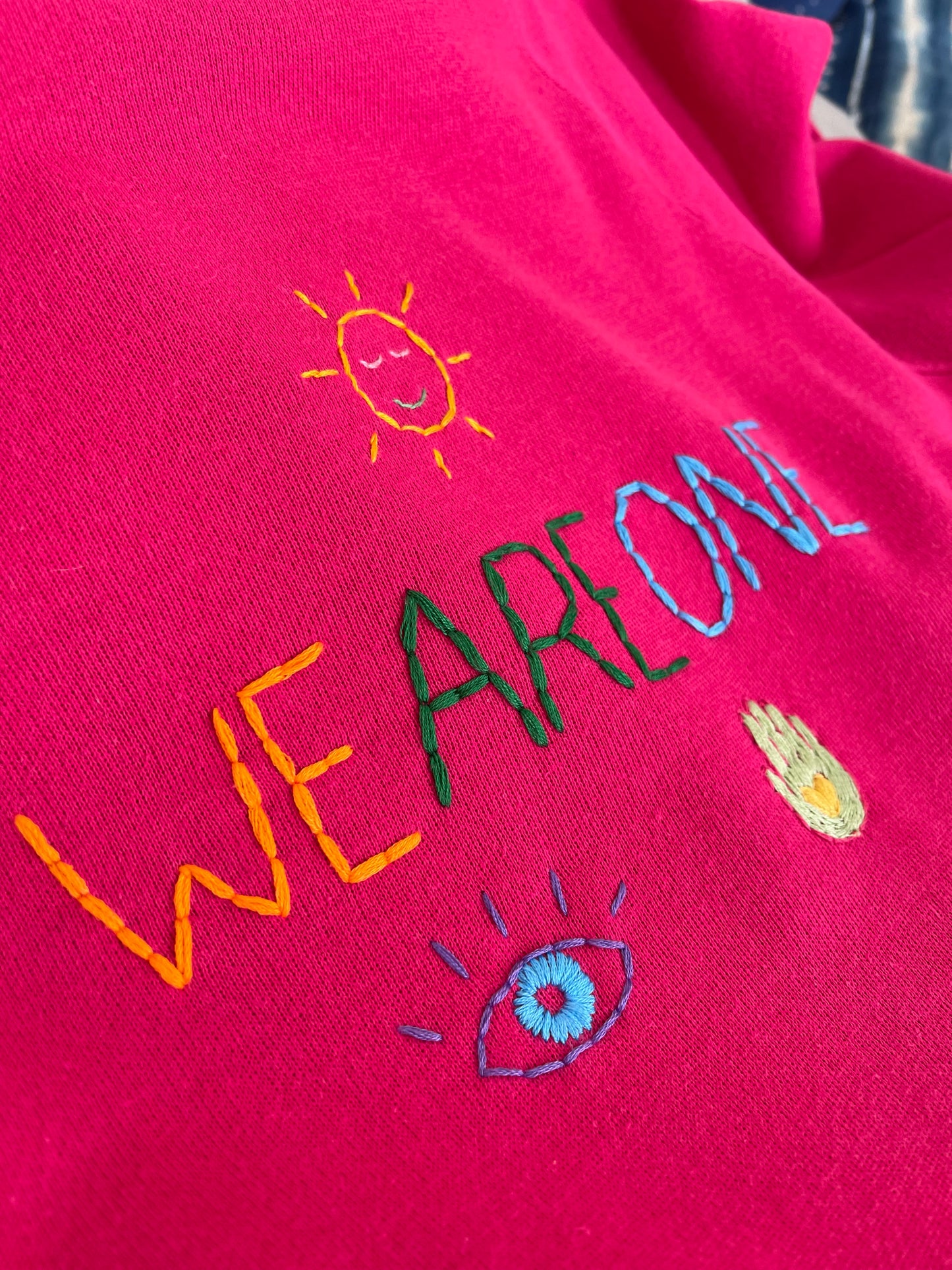 Sweat Vintage Brodé Mantra "WeAreOne" M