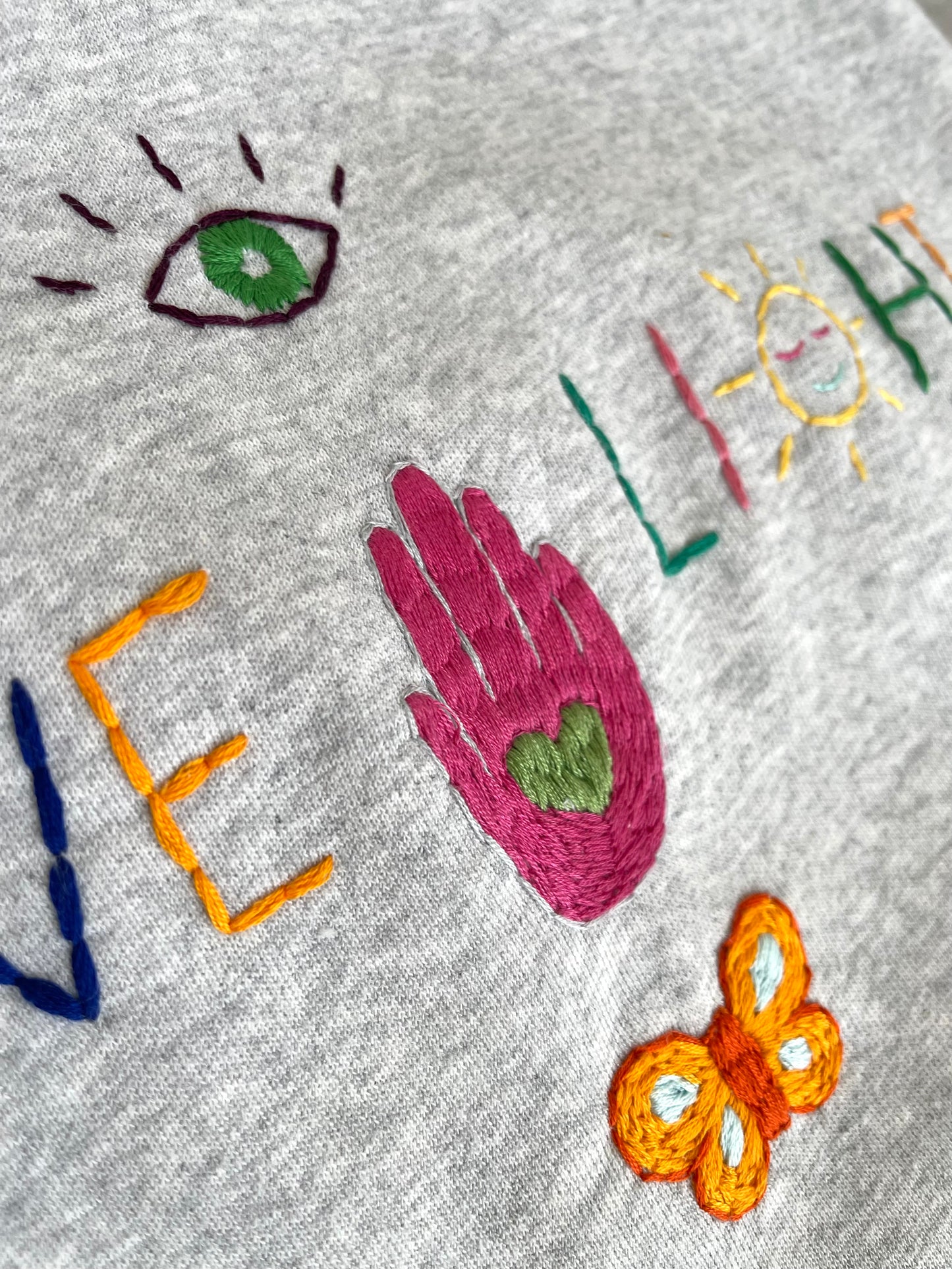Sweat Vintage Brodé Mantra "Love&Light"
