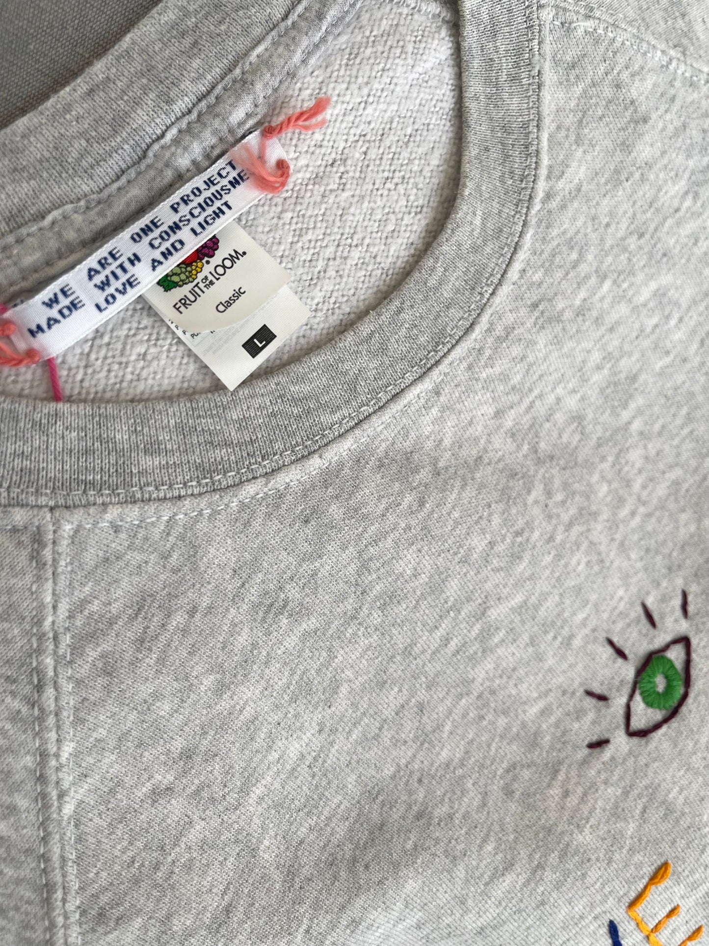 Sweat Vintage Brodé Mantra "Love&Light"