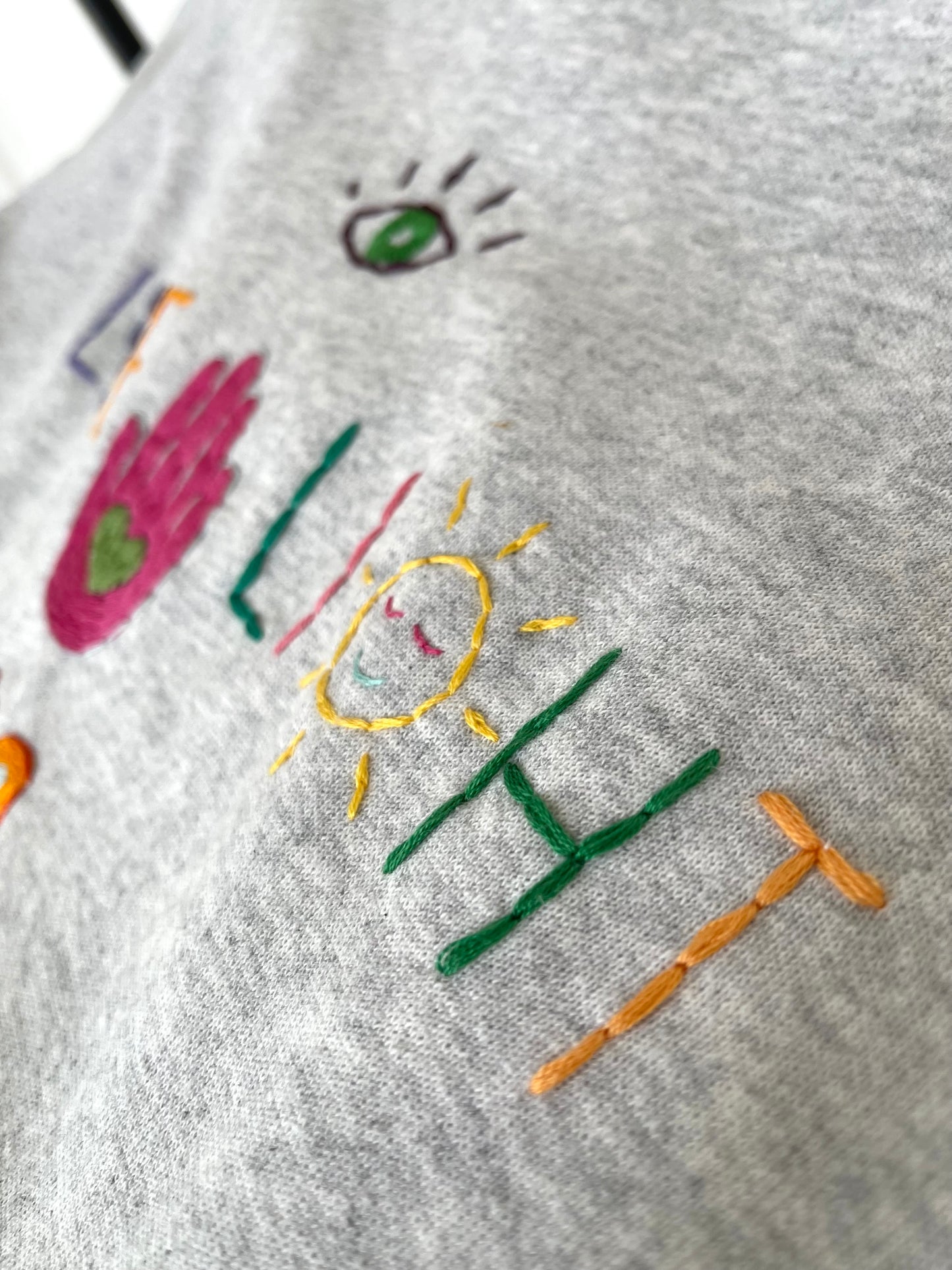 Sweat Vintage Brodé Mantra "Love&Light"