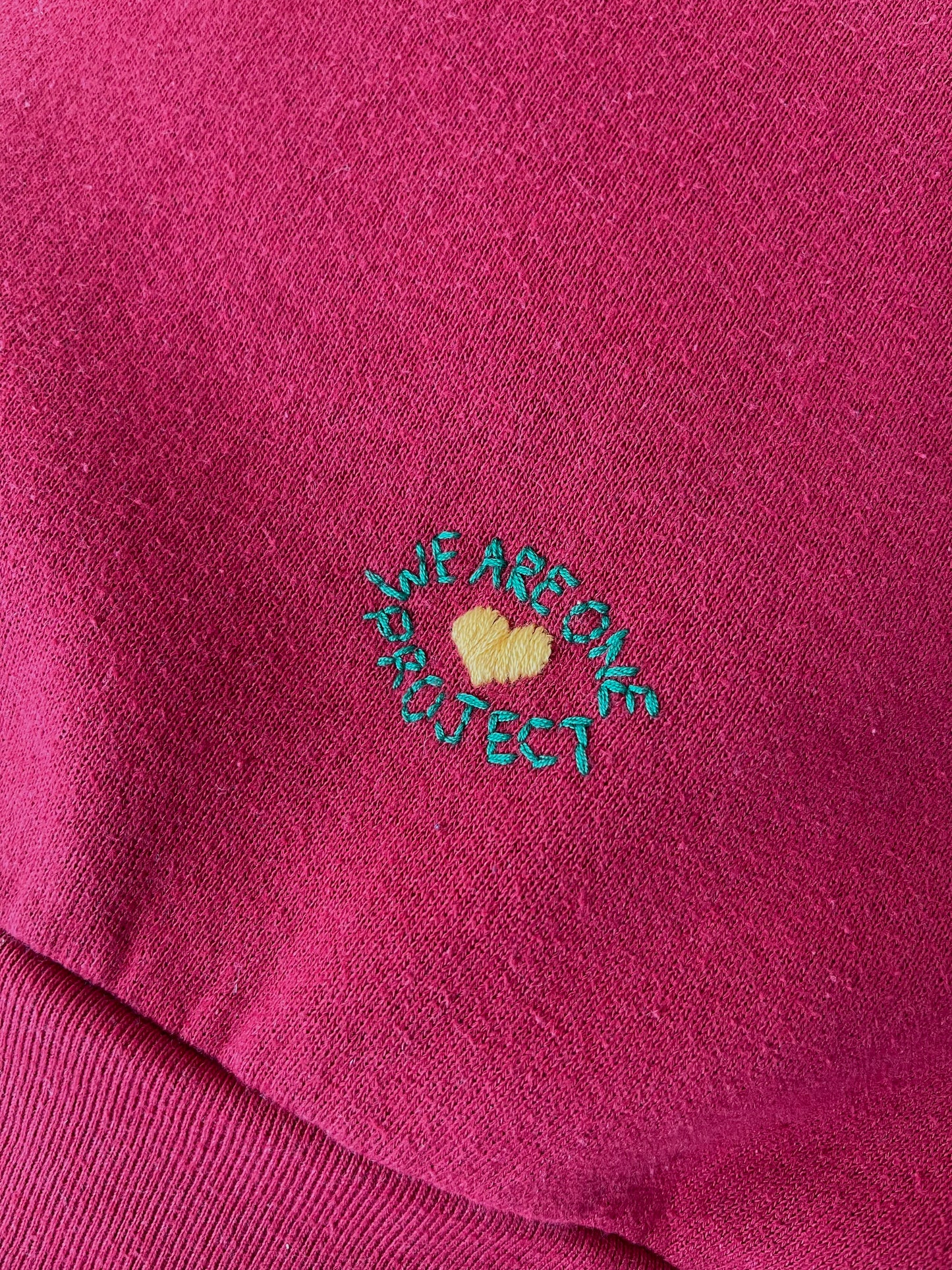 Sweat Vintage Brodé Mantra "WeAreOne"