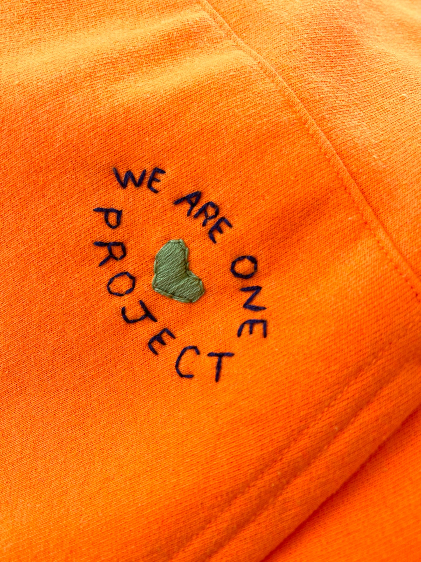 Hoodie Vintage Brodé Mantra "WeAreOne" Oversize