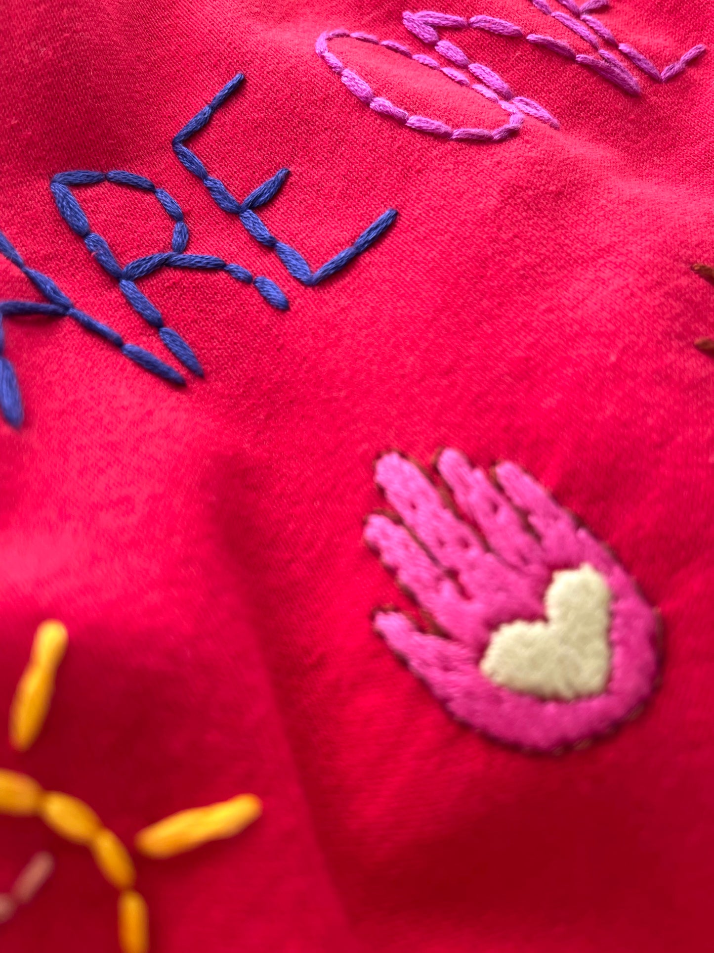 Hoodie Vintage Brodé Mantra "WeAreOne"