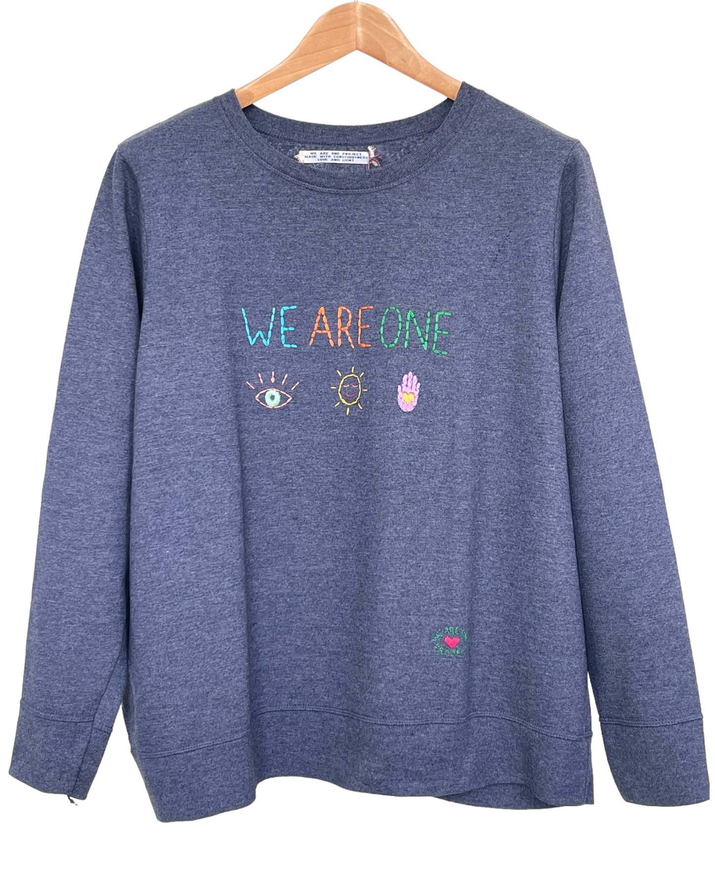 Sweat Vintage Brodé Mantra "WeAreOne"
