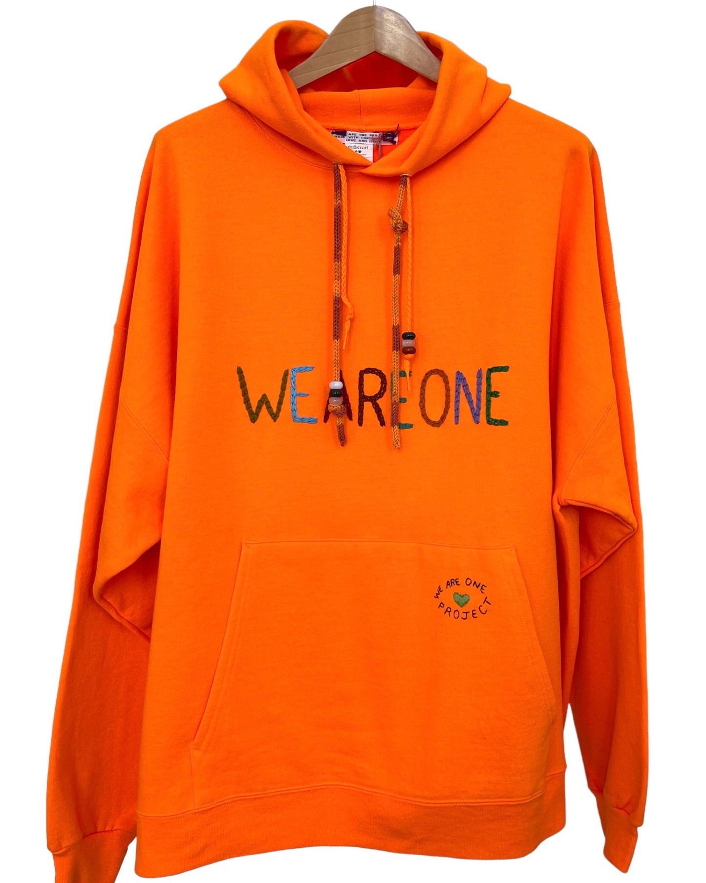 Hoodie Vintage Brodé Mantra "WeAreOne" Oversize