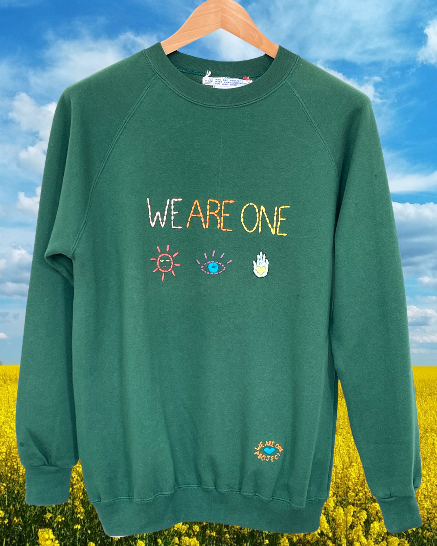 Sweat Vintage Brodé Mantra "WeAreOne"