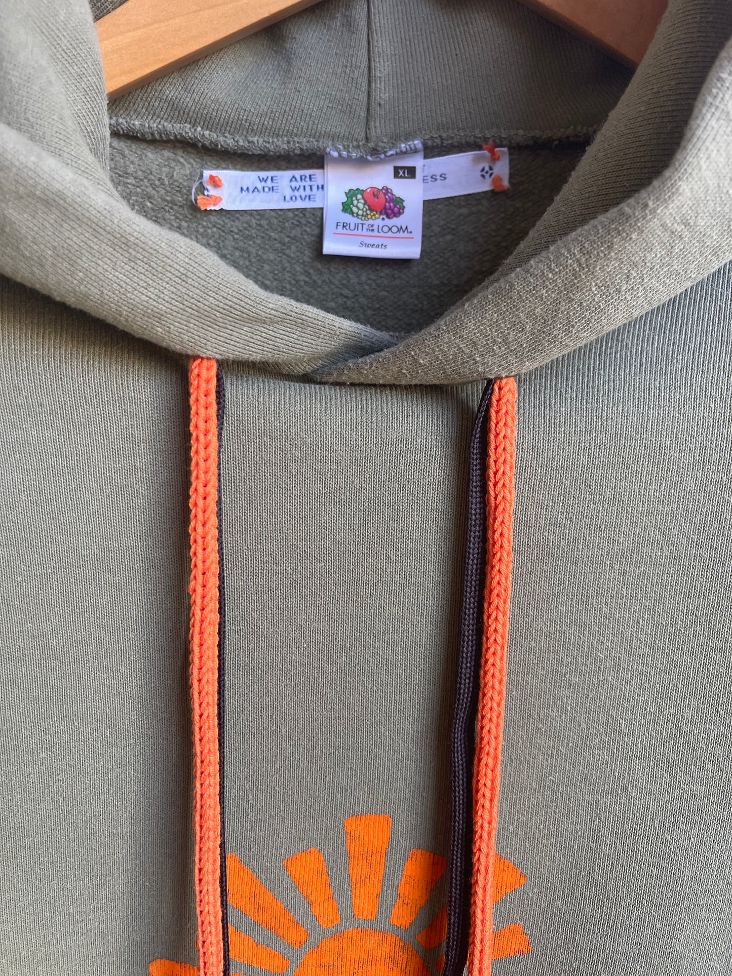 Hoodie Vintage XL « Never stop exploring »