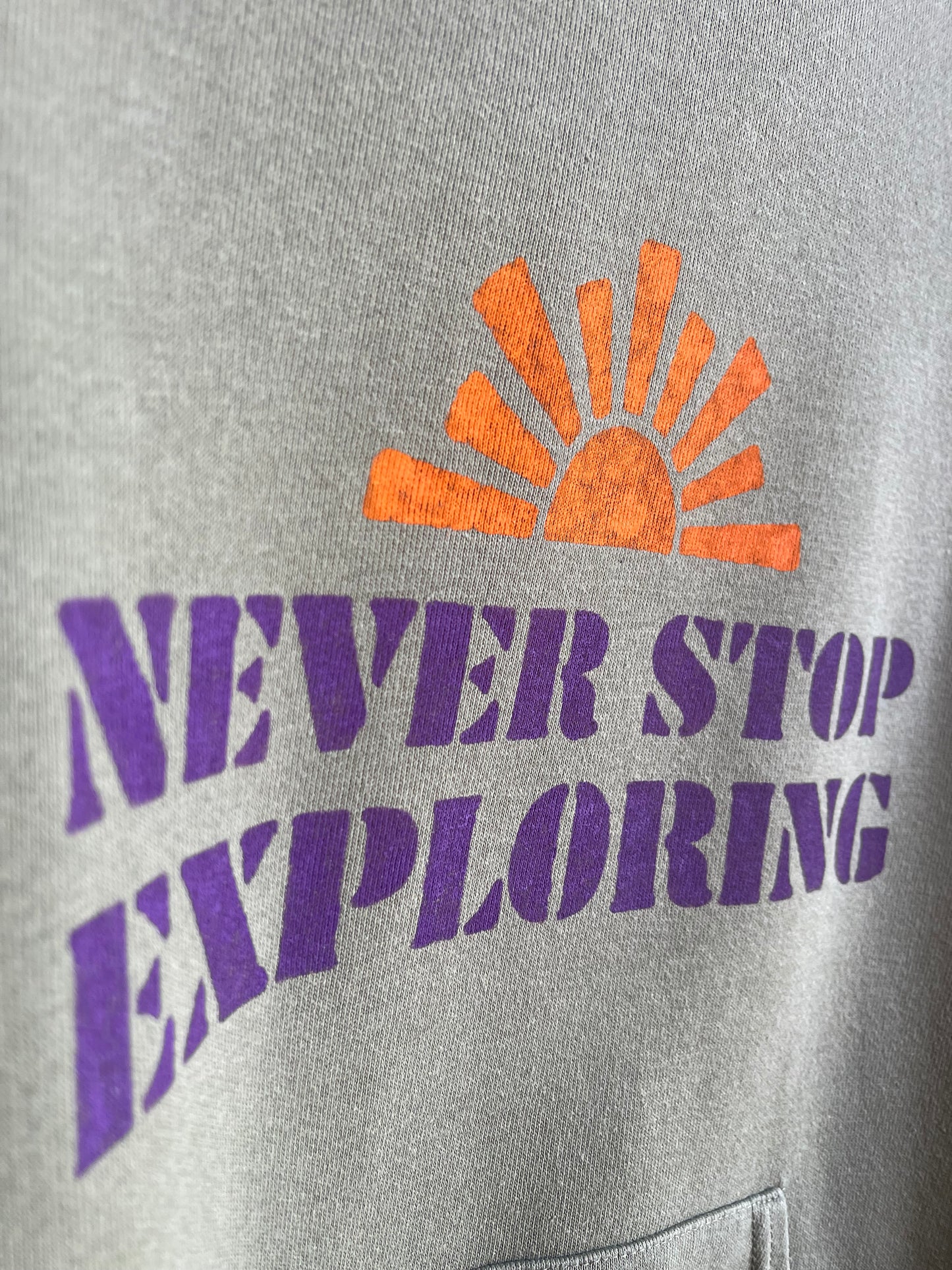 Hoodie Vintage XL « Never stop exploring »