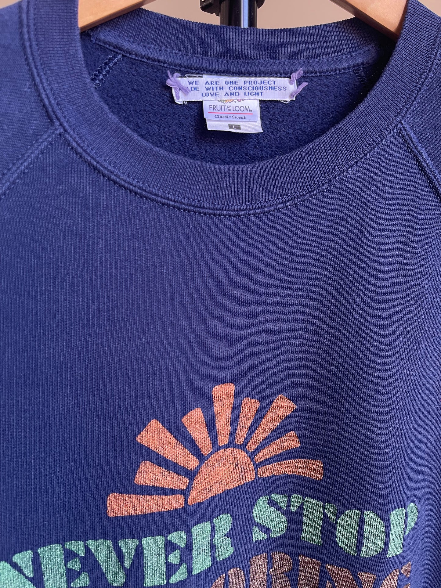 NEVER STOP EXPLORING sweat vintage L