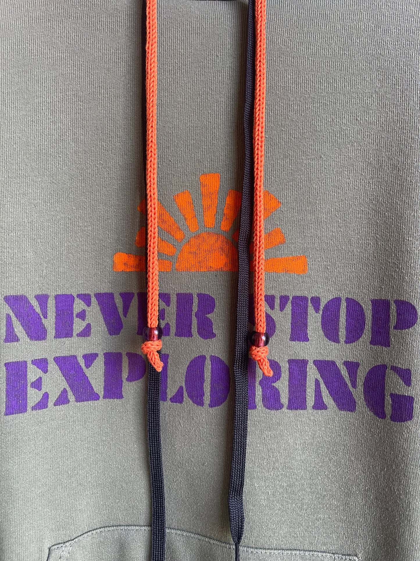 Hoodie Vintage XL « Never stop exploring »