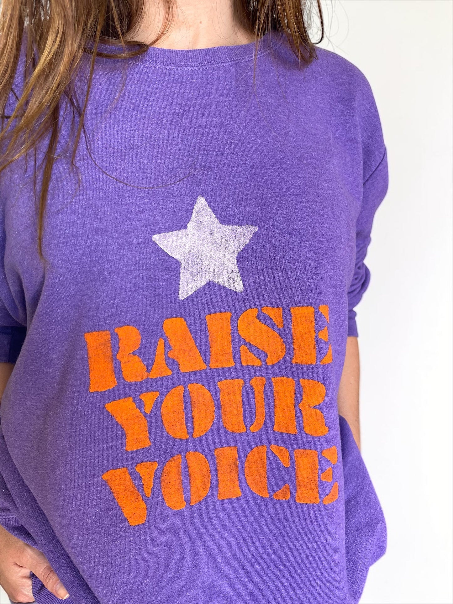 Sweat vintage XXL "Raise your voice"
