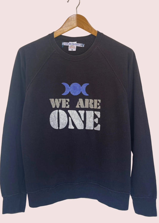 Sweat vintage M "We are One"