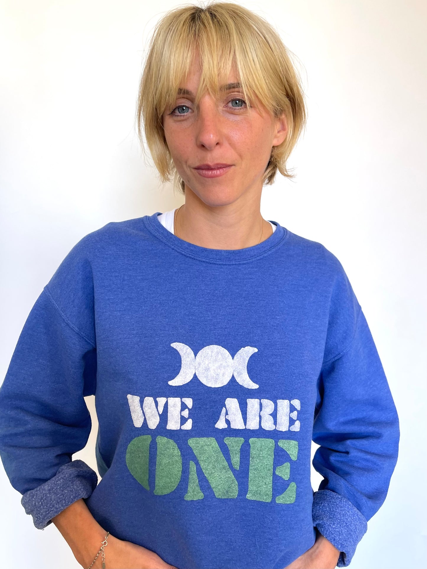 Sweat vintage M "We are One"
