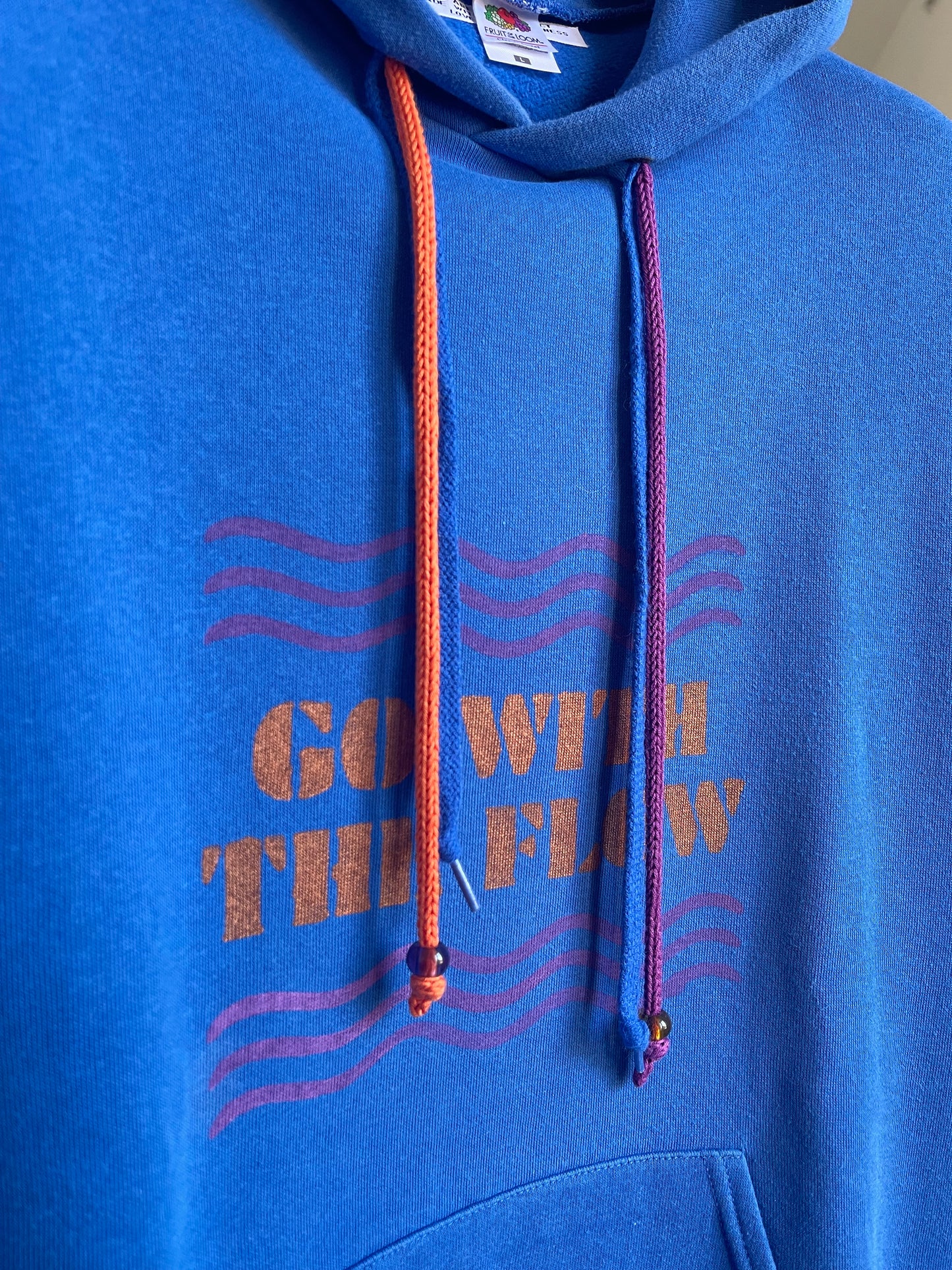 GO WITH THE FLOW  hoodie vintage L