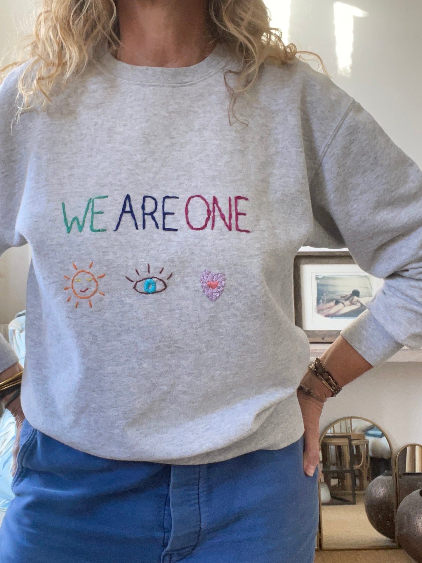 Sweat Vintage Brodé Mantra "WeAreOne" M