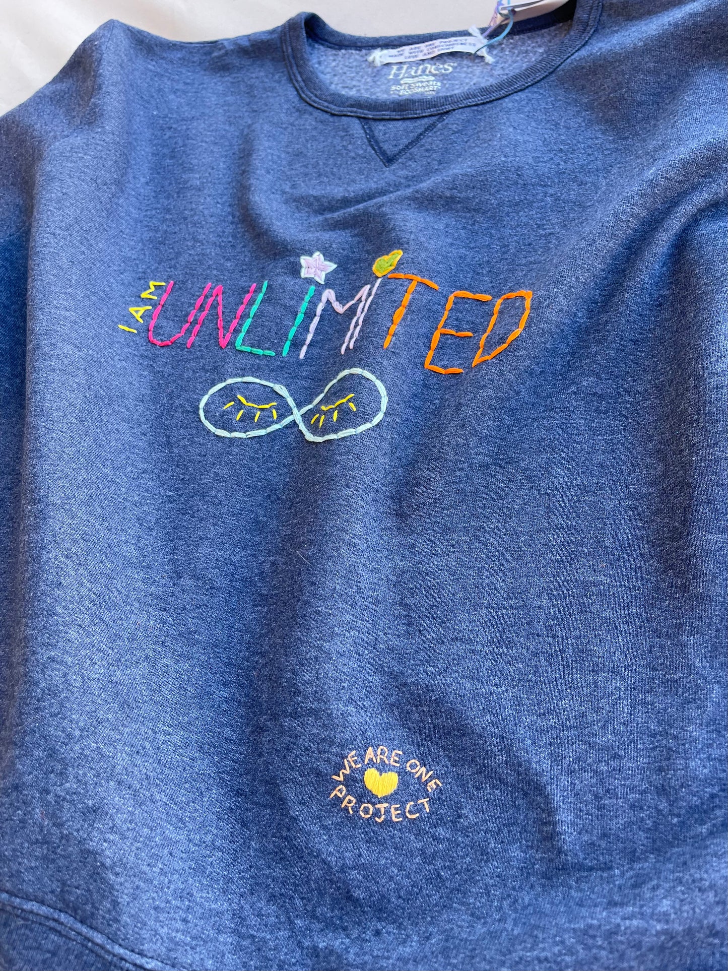 Sweat Vintage Brodé Mantra "I'mUnlimited"