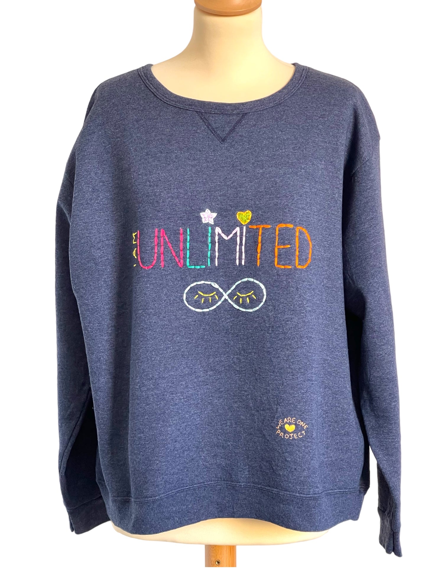 Sweat Vintage Brodé Mantra "I'mUnlimited"