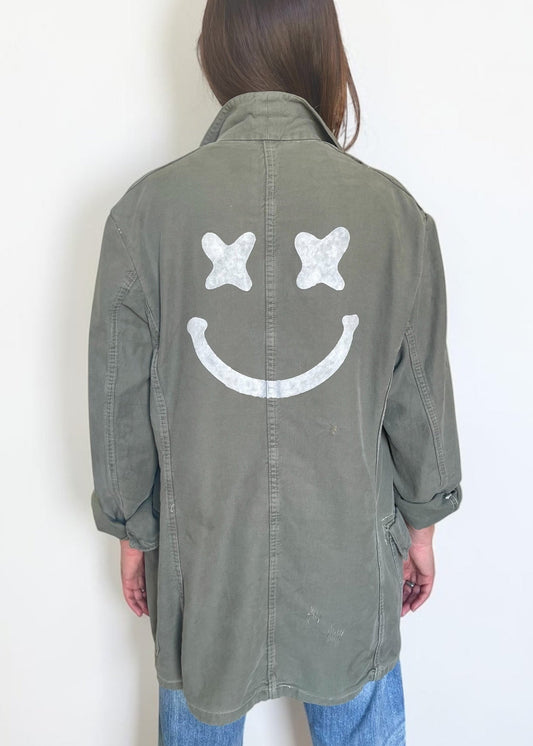 veste army M upcyclé big smile