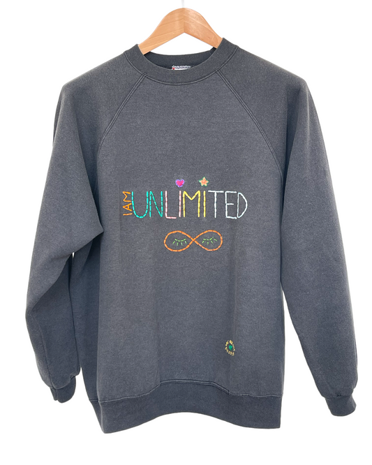 Sweat Vintage Brodé Mantra "I'mUnlimited"